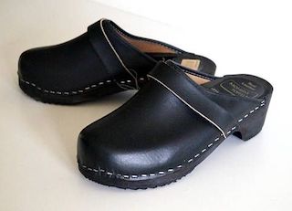 clogs shoes origin